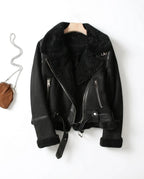 CT|Damen Taillierte Wildlederjacke mit Warmer Fütterung