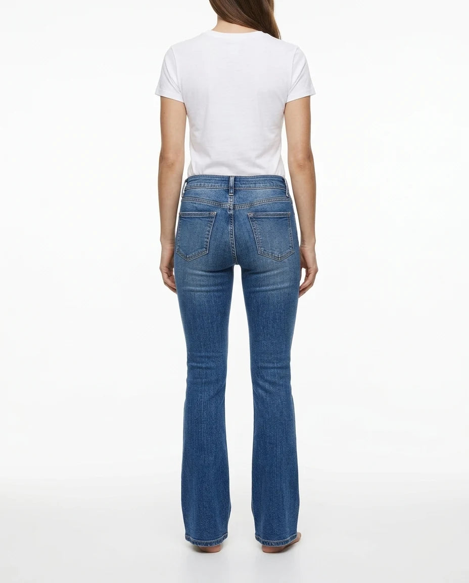 CT|Damen Hochtaillierte Schlagjeans mit Used-Look