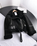 CT|Damen Taillierte Wildlederjacke mit Warmer Fütterung