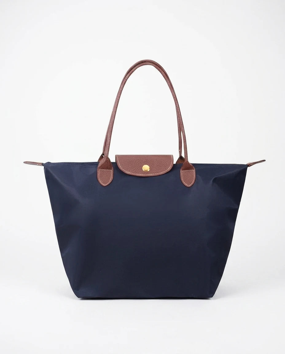 CT|Elegante Schultertasche mit Studd-Verschluss