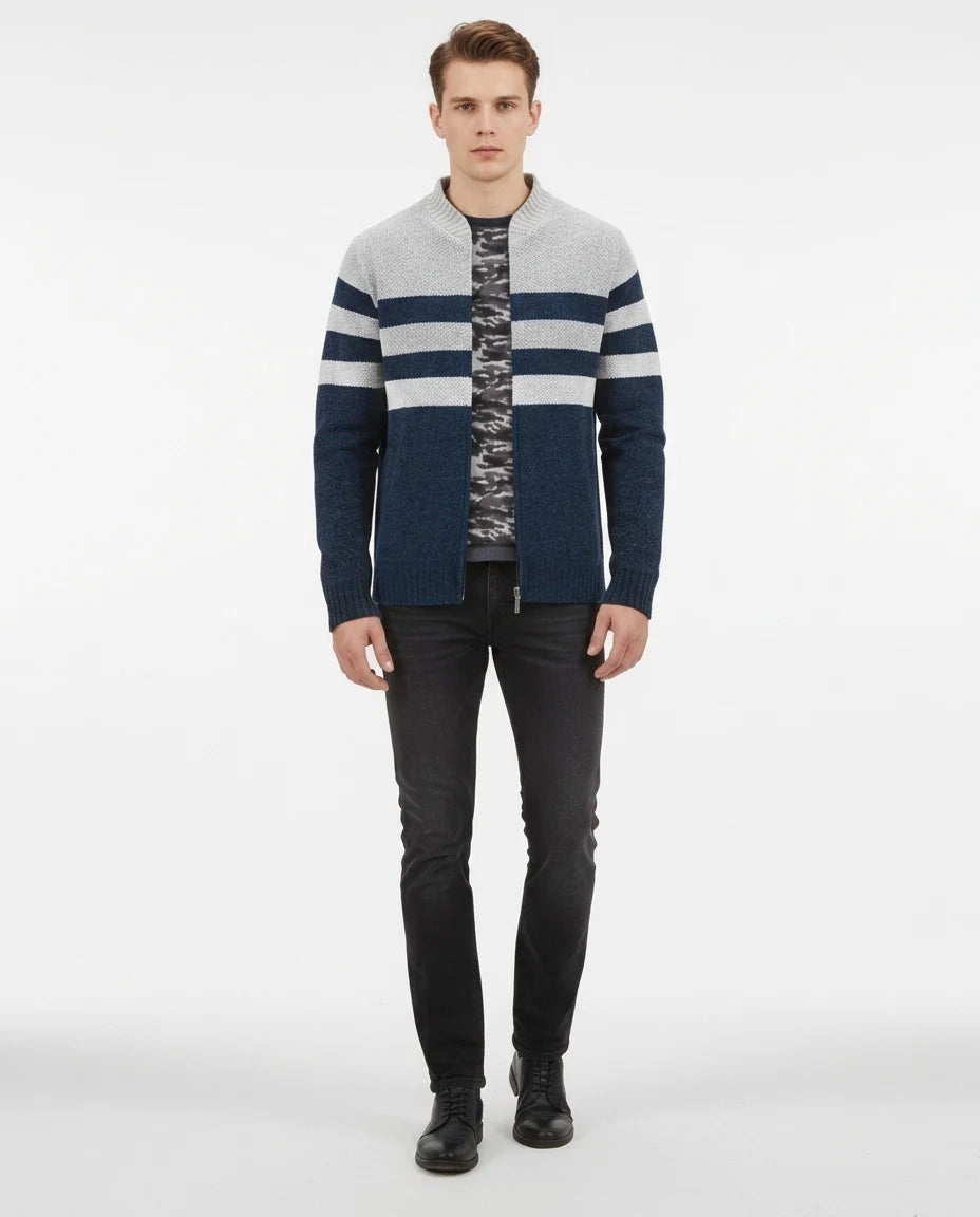 CT|Gestreifter Strickpullover mit sportlichem Design