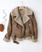 CT|Damen Taillierte Wildlederjacke mit Warmer Fütterung
