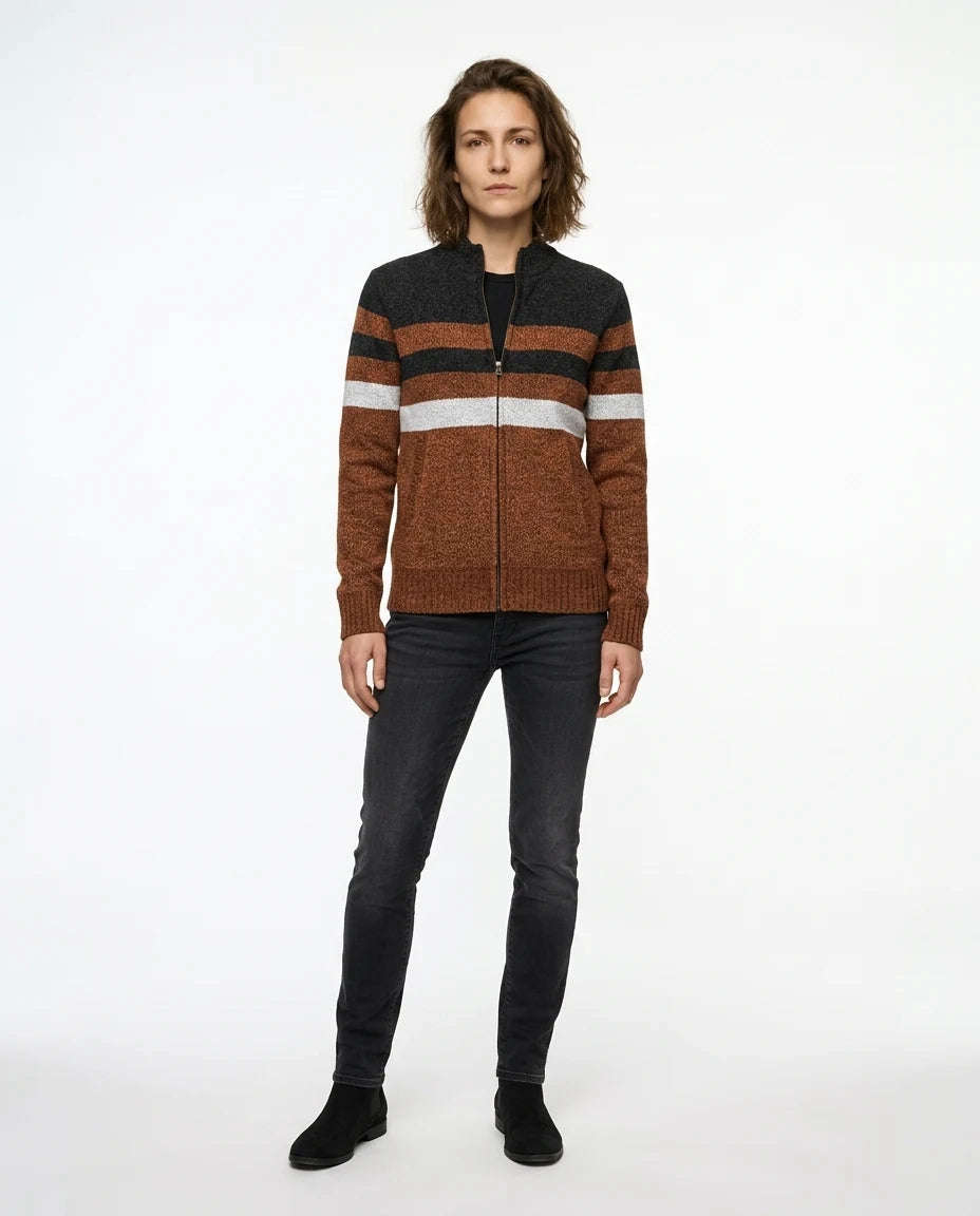 CT|Gestreifter Strickpullover mit sportlichem Design