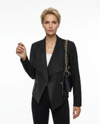 CT|Wasserfallkragen Damen Jacke mit offenem Vorderteil und kurzem Schnitt