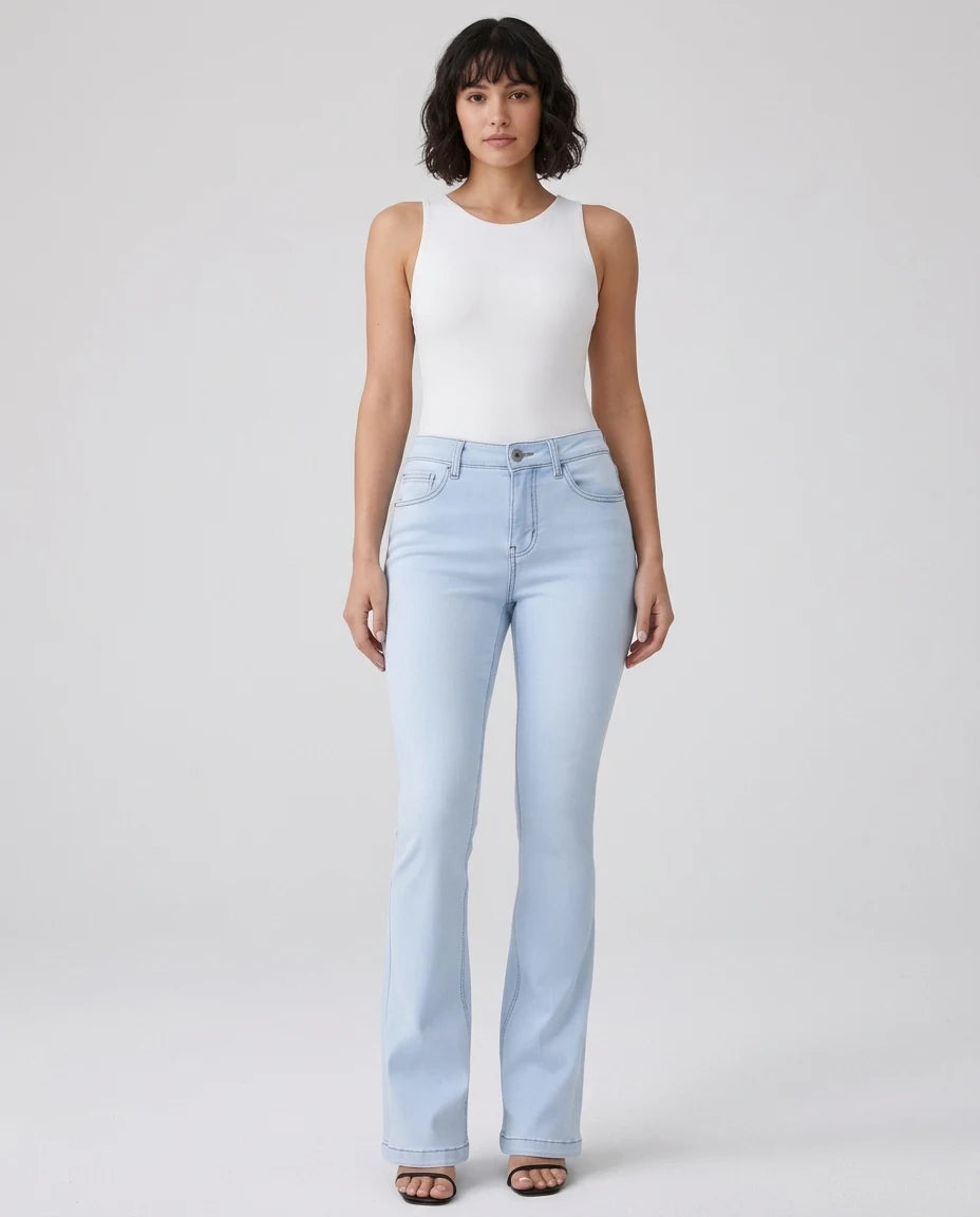 CT|Hoch Geschnittene Stretchjeans mit Bootcut-Design