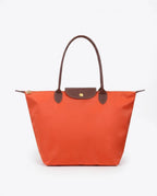 CT|Elegante Schultertasche mit Studd-Verschluss
